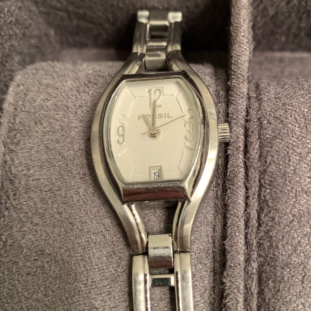 Silver fossil watch with bracelet style band